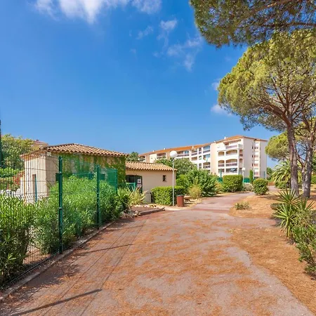 Apartment Joli 32m² Piscine Parking Wifi